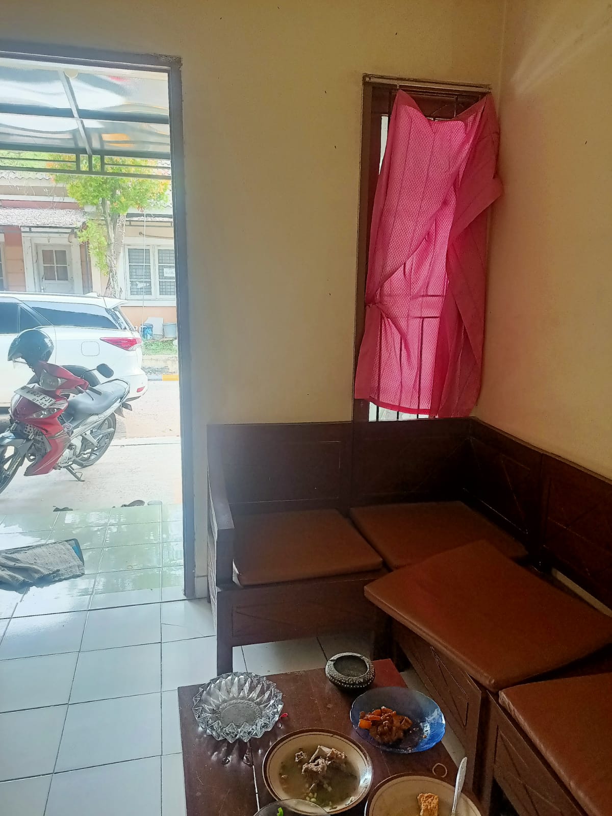 Rumah Dijual di Cluster El Verde Deltamas